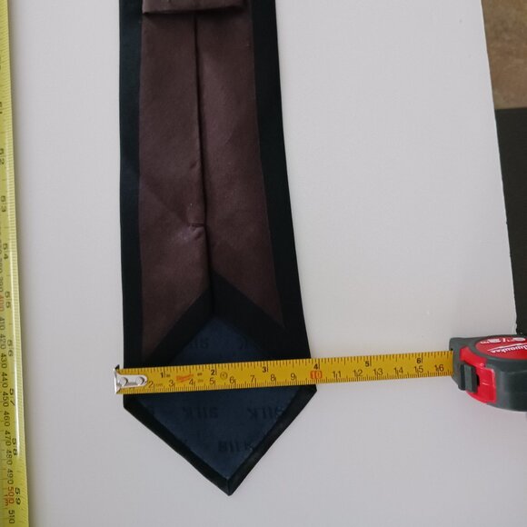 Unbranded Men's100% Silk Necktie Made in Italy Formal Business Casual Brown 60" - Picture 6 of 6